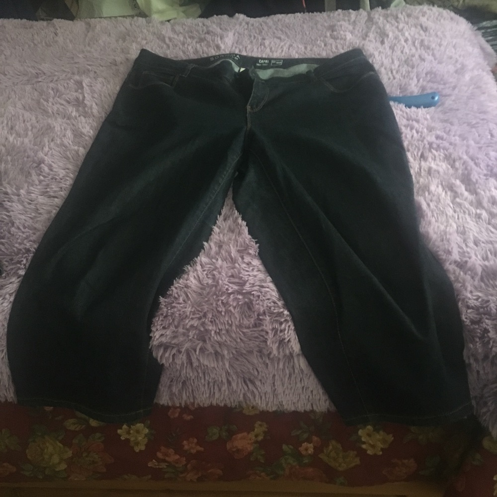 Denim capris like brand new